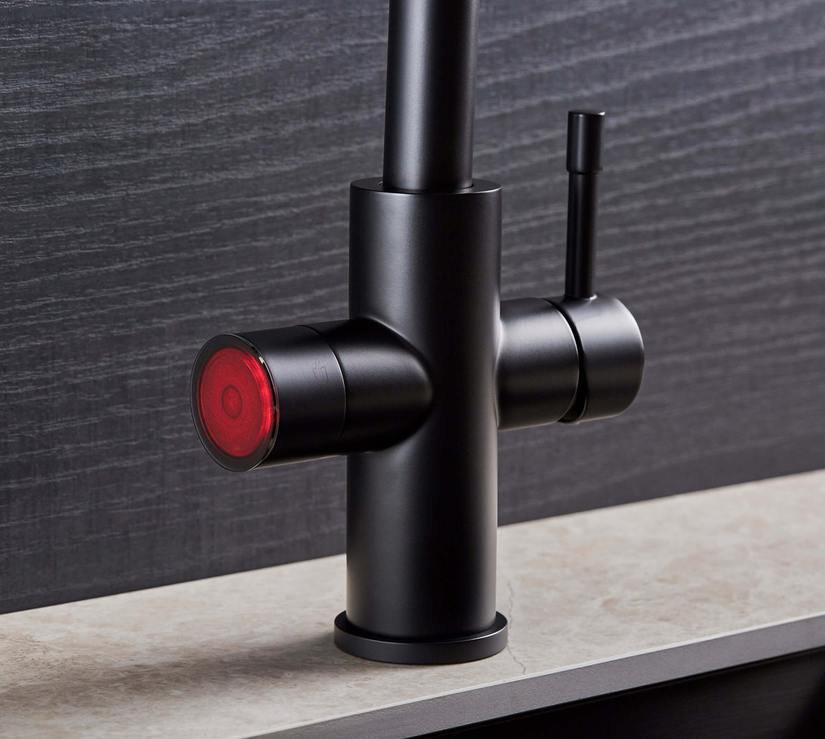 Aquilia 5-in-1 Matt Black