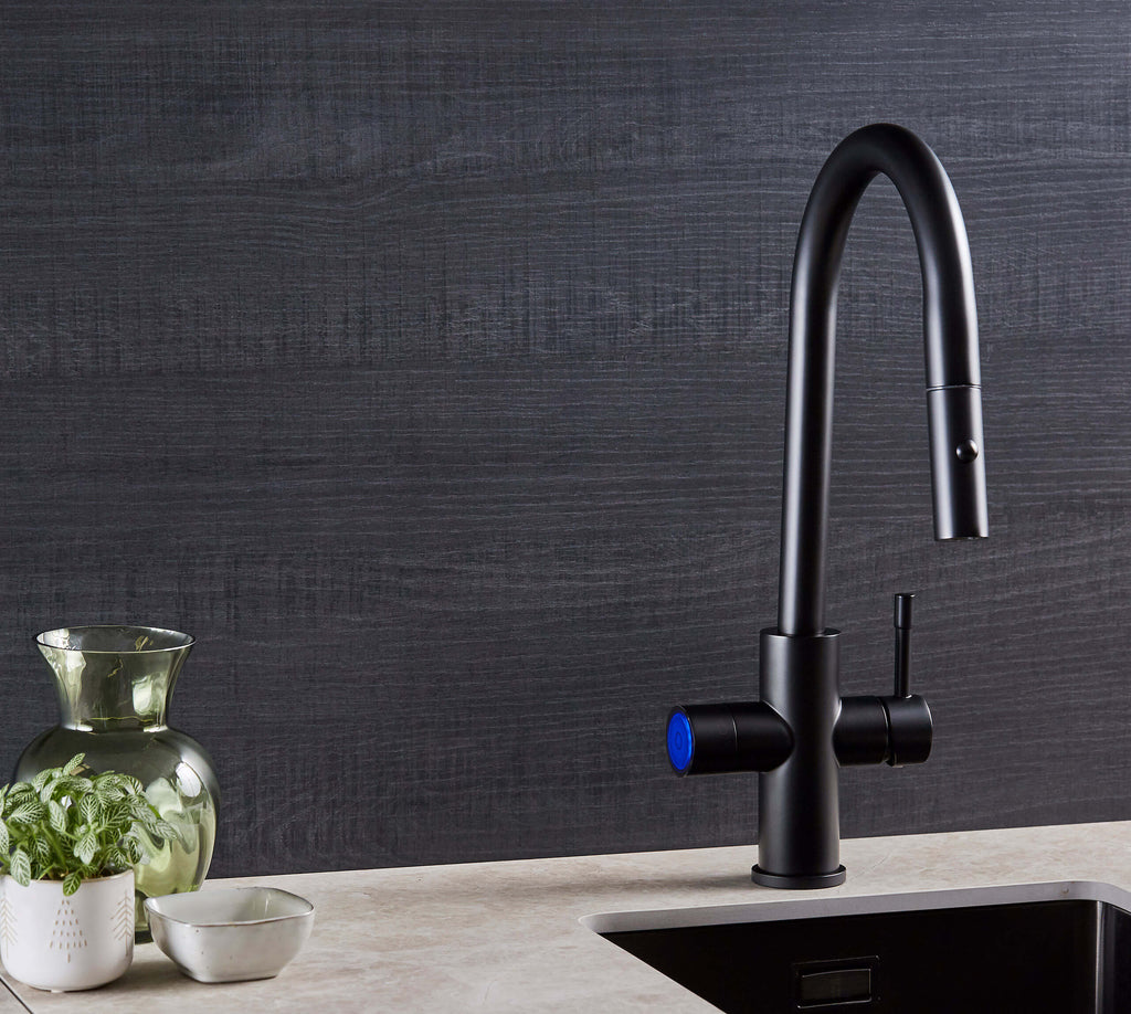 Aquilia 5-in-1 Matt Black
