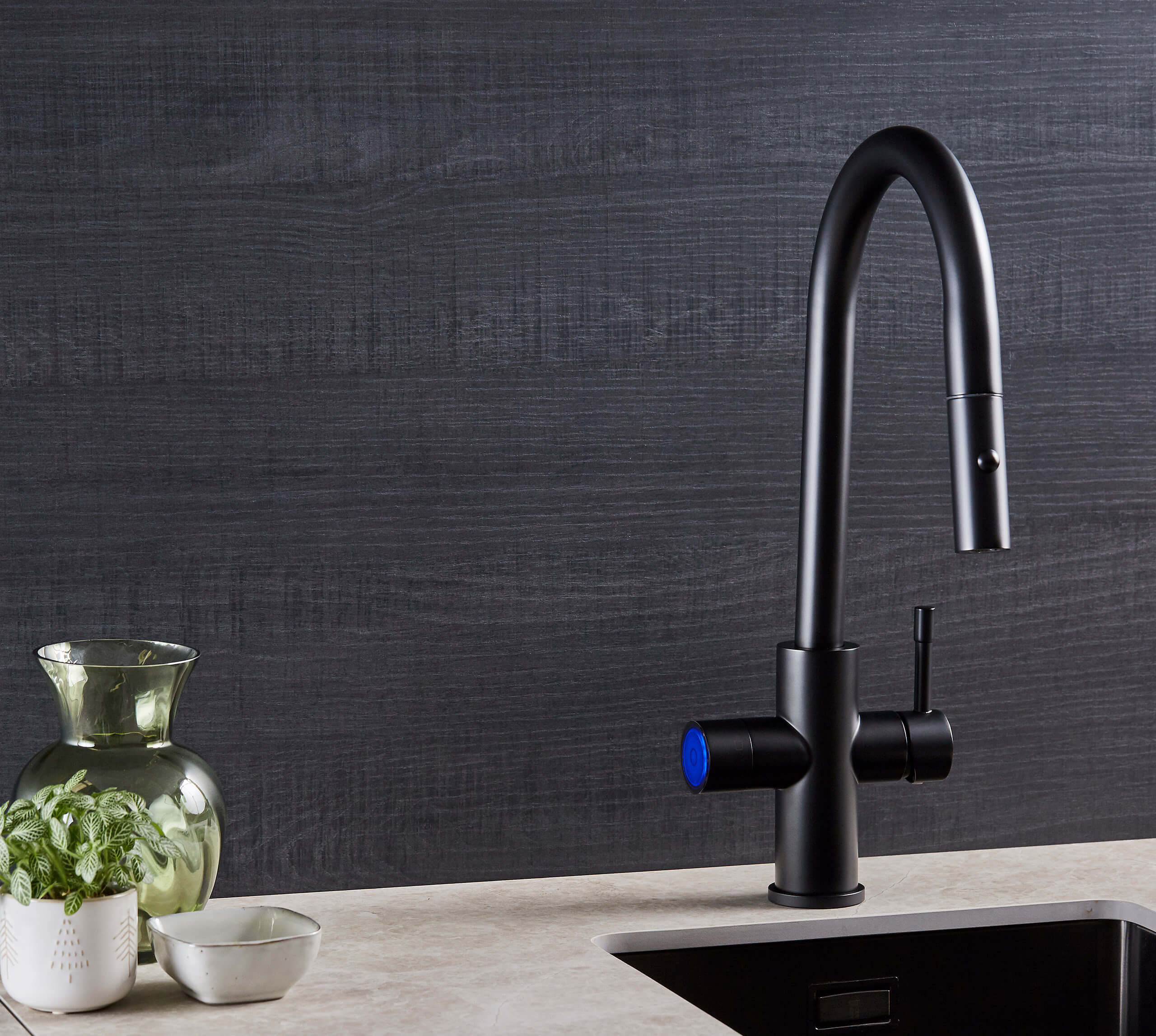Aquilia 5-in-1 Matt Black