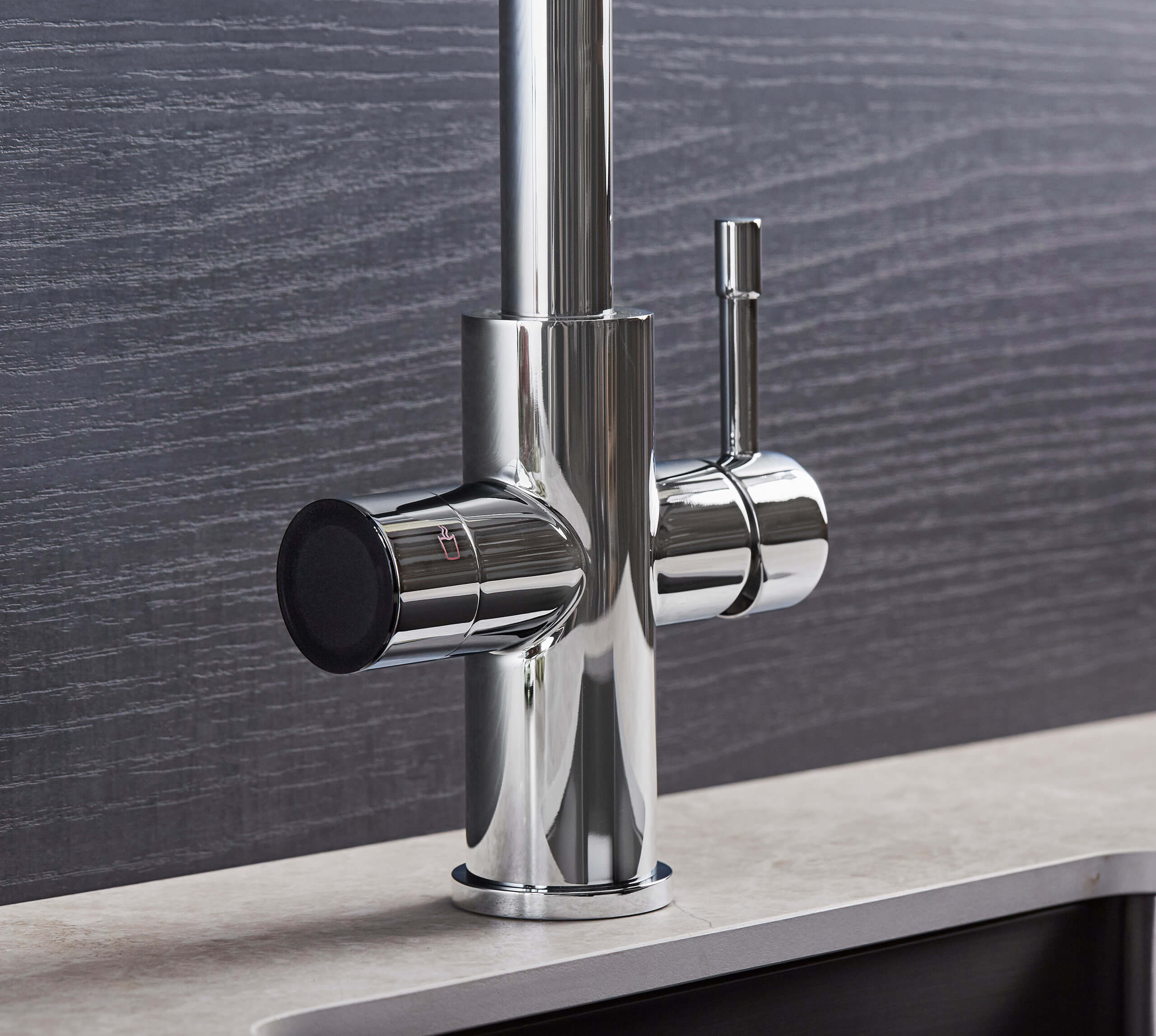 Lyra 4-in-1 Chrome