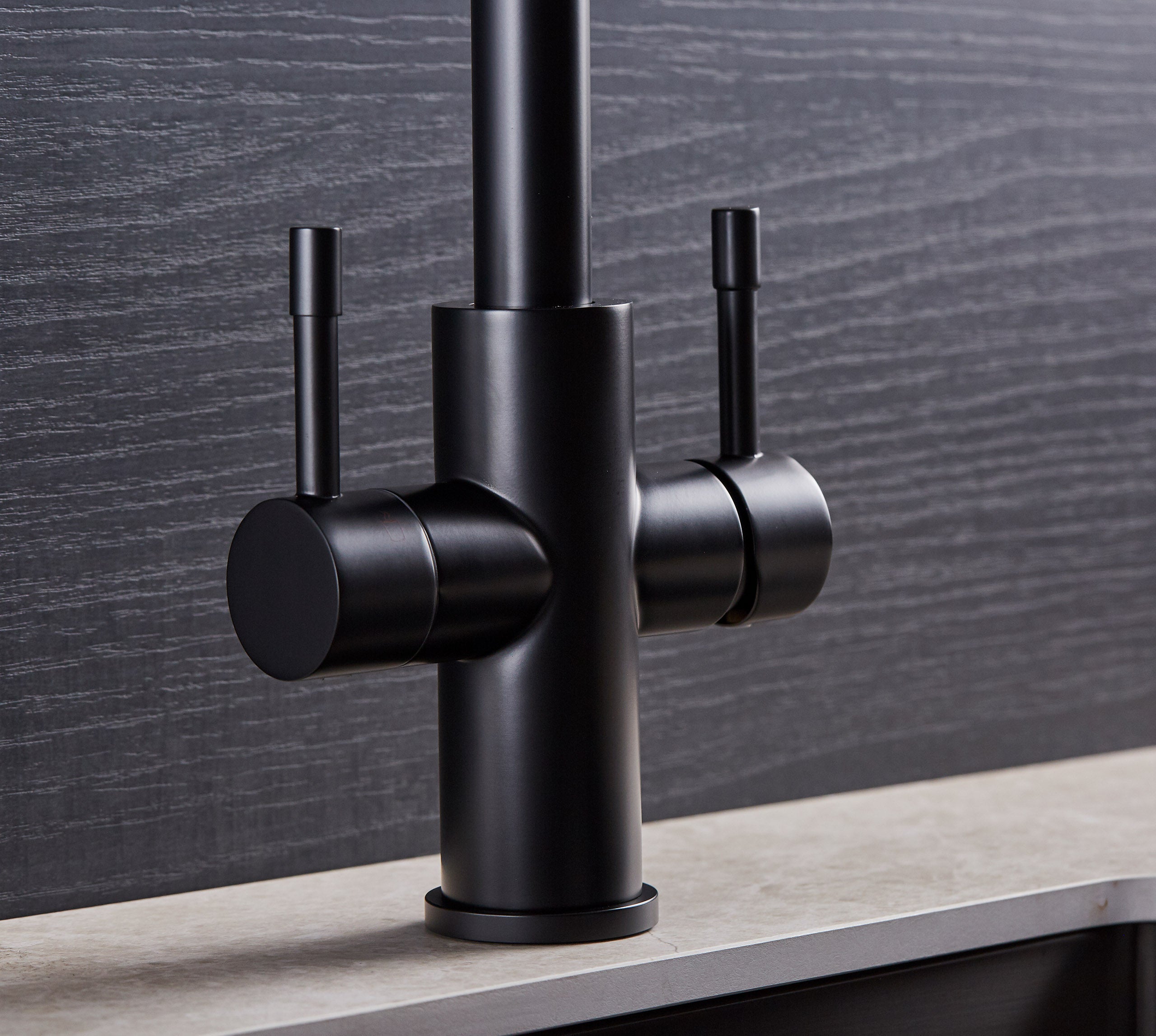 Orion 4-in-1 Matt Black